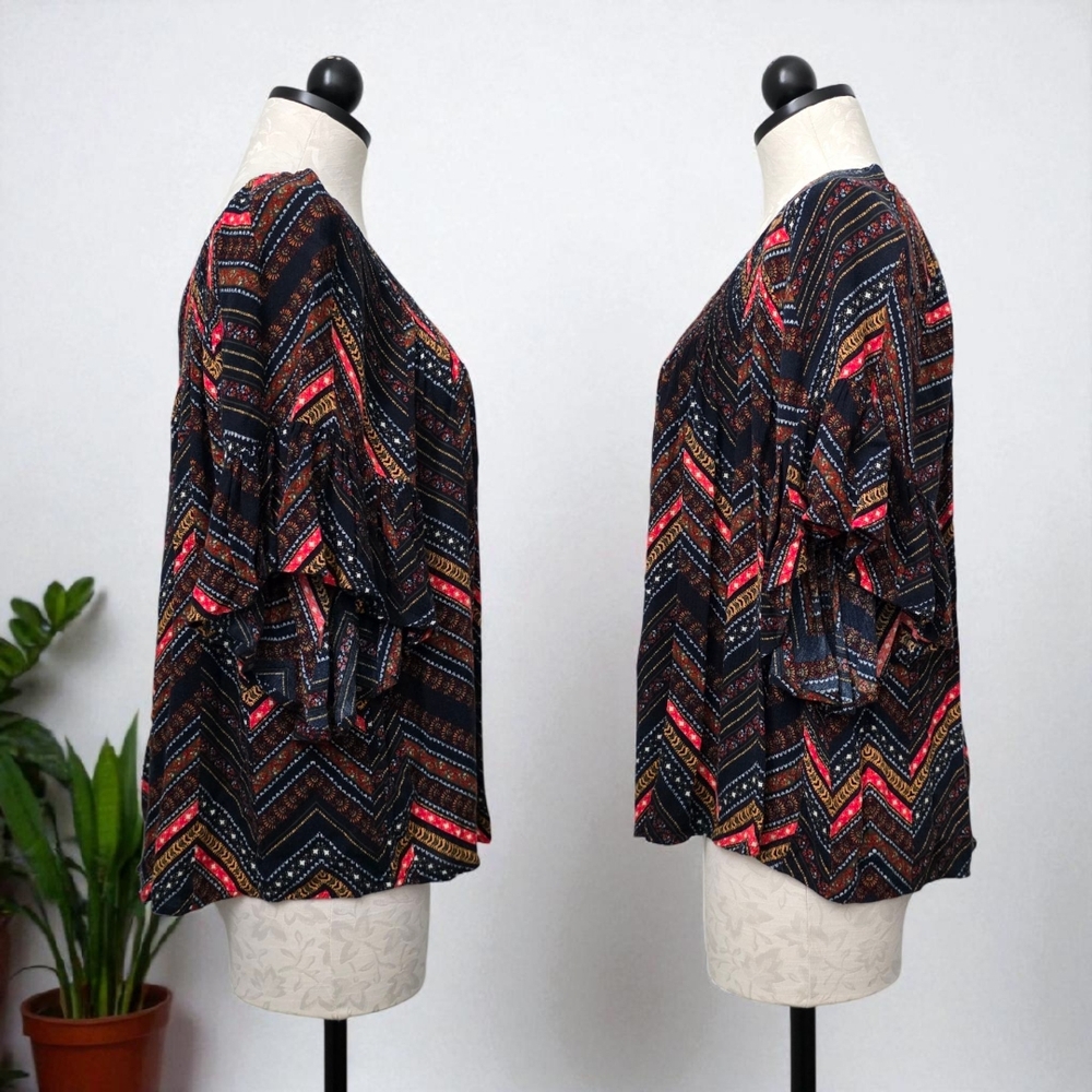 A.N.A Women's Chevron Black & Red Patterned Blouse Tunic Top Bell Tiered Sleeve - Picture 3 of 4